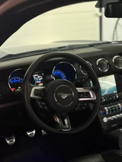 Ford Mustang 2017 - 34900 EUR, 198000 km - AUTO.MOTO.pt - 198000km - foto 7 de 16