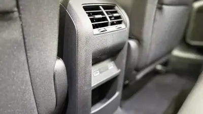 Peugeot 308 2025 - 24500 EUR, 7700 km - AUTO.MOTO.pt - 7700km - foto 10 de 21