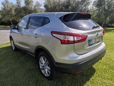 Nissan Qashqai 2014 - 11900 EUR, 220000 km - foto 5 de 5