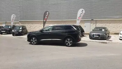 Peugeot 5008 2022 - 24980 EUR, 71410 km - AUTO.MOTO.pt - 71410km - foto 25 de 57