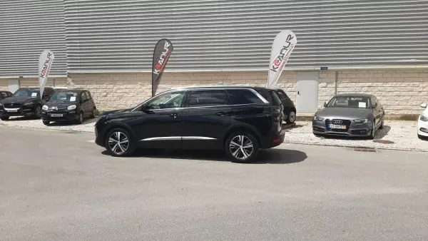 Peugeot 5008 2022 - 24980 EUR, 71410 km - AUTO.MOTO.pt - 71410km - foto 25 de 57