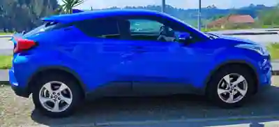 Toyota C-HR 2017 - 16500 EUR, 83000 km - AUTO.MOTO.pt - 83000km - foto 4 de 10