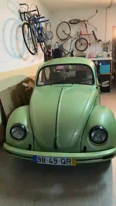 Volkswagen Carocha 1983 - 8250 EUR, 52000 km - AUTO.MOTO.pt - 52000km - foto 2 de 5