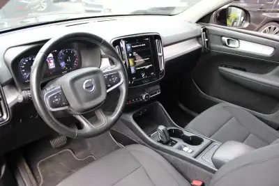 Volvo XC 40 2021 - 24500 EUR, 136304 km - AUTO.MOTO.pt - 136304km - foto 10 de 21