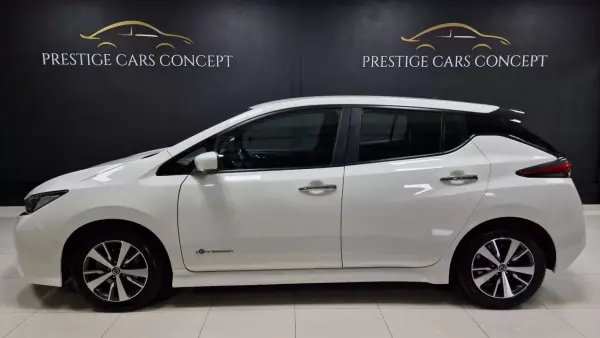 Nissan Leaf 2018 - 17950 EUR, 108446 km - AUTO.MOTO.pt - 108446km - foto 3 de 44
