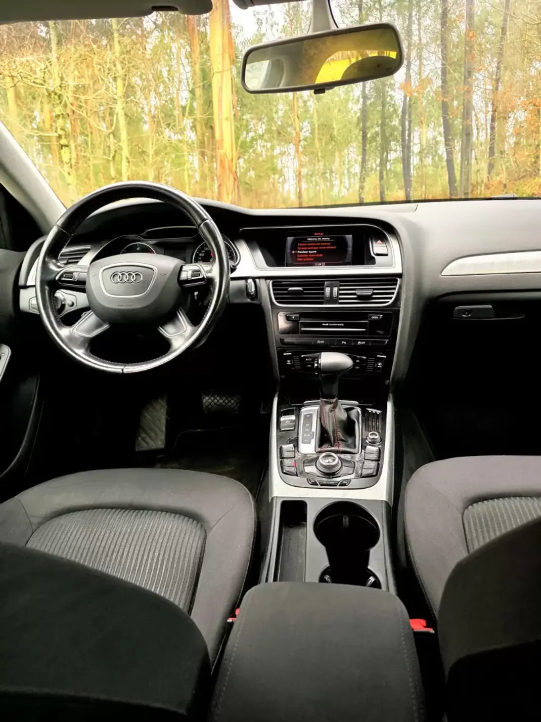 Audi A4 Avant 2013 - 14990 EUR, 181080 km - AUTO.MOTO.pt - 181080km - foto 18 de 25