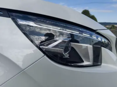 Peugeot 5008 2018 - 18990 EUR, 164000 km - AUTO.MOTO.pt - 164000km - foto 13 de 48