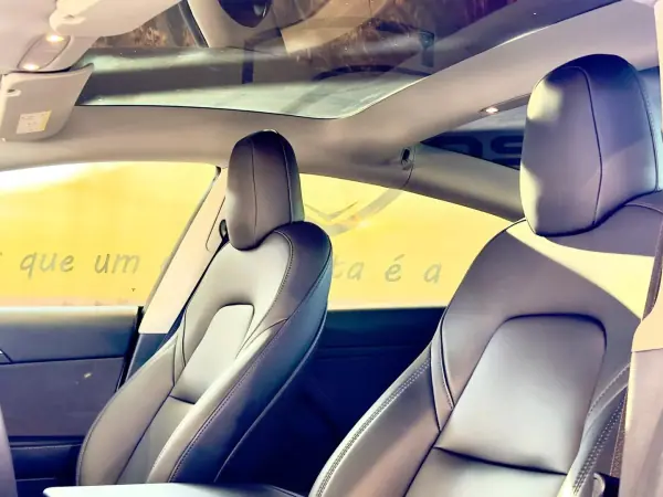 Tesla Model 3 2022 - 39900 EUR, 40060 km - AUTO.MOTO.pt - 40060km - foto 12 de 35