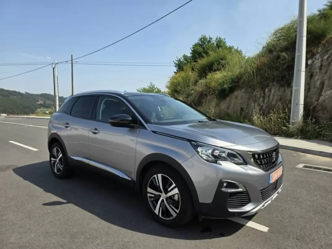 Peugeot 3008 2017 - 18990 EUR, 117000 km - AUTO.MOTO.pt - 117000km - foto 15 de 15