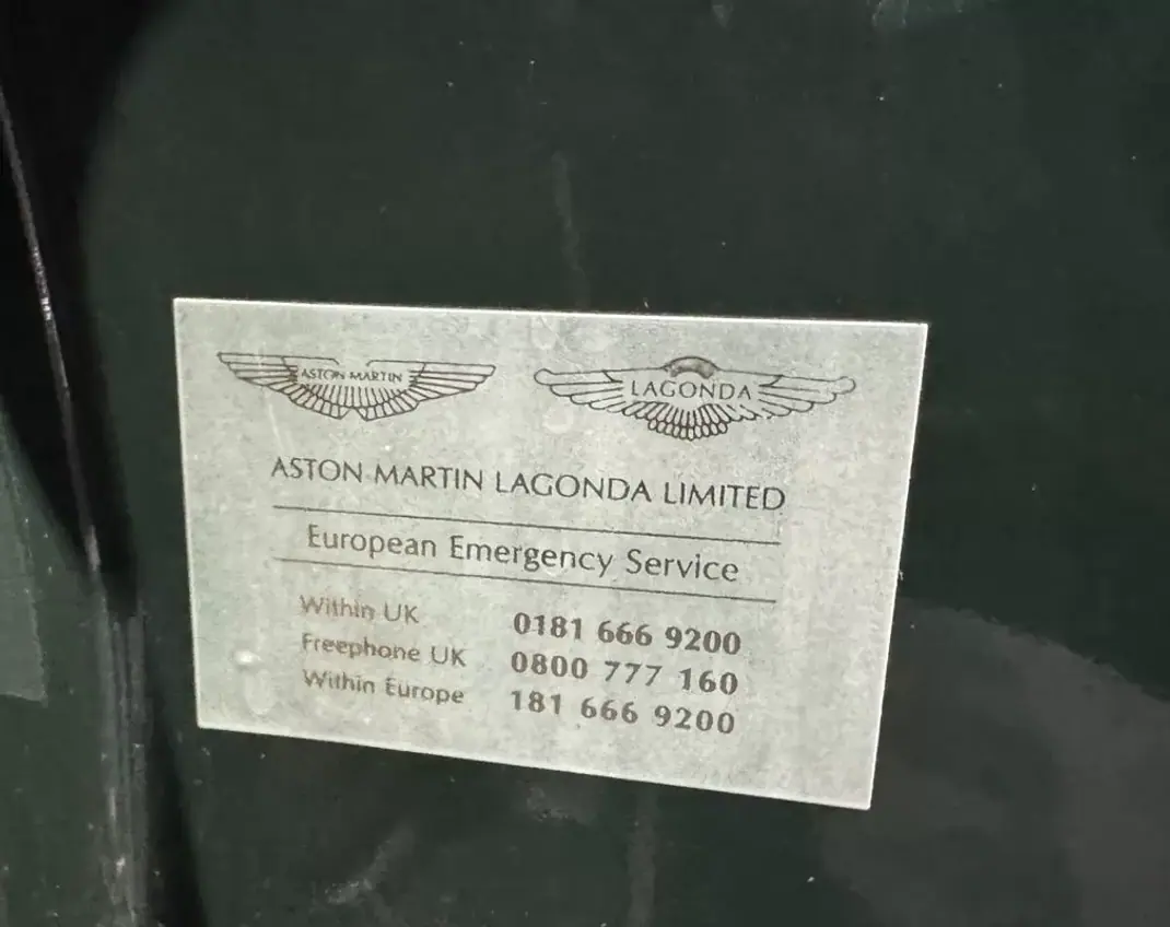 Aston Martin DB7 Vantage Coupé 1997 - 57500 EUR, 41000 km - 41000km - foto 30 de 60