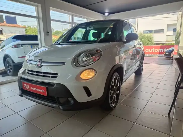 Fiat 500L 2013 - 7990 EUR, 194500 km - AUTO.MOTO.pt - 194500km - foto 5 de 33