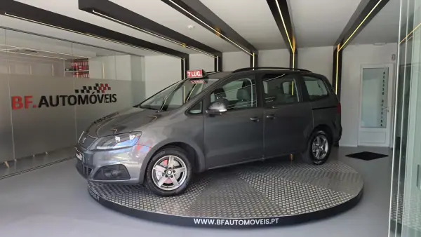 SEAT Alhambra 2011 - 11750 EUR, 235491 km - 235491km - foto 2 de 54
