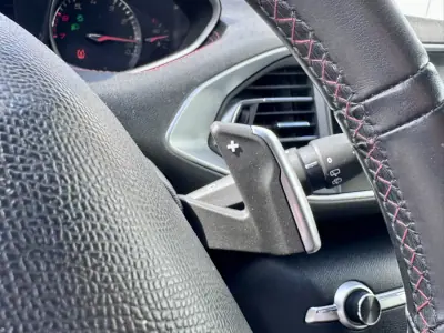 Peugeot 308 2020 - 14790 EUR, 30000 km - AUTO.MOTO.pt - 30000km - foto 22 de 29