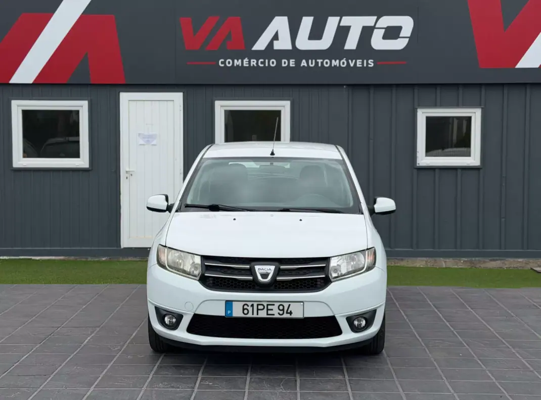 Dacia Sandero 2014 - 7900 EUR, 170000 km - 170000km - foto 2 de 12
