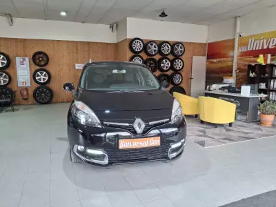 Renault Grand Scénic 2015 - 10980 EUR, 179000 km - AUTO.MOTO.pt - 179000km - foto 2 de 19