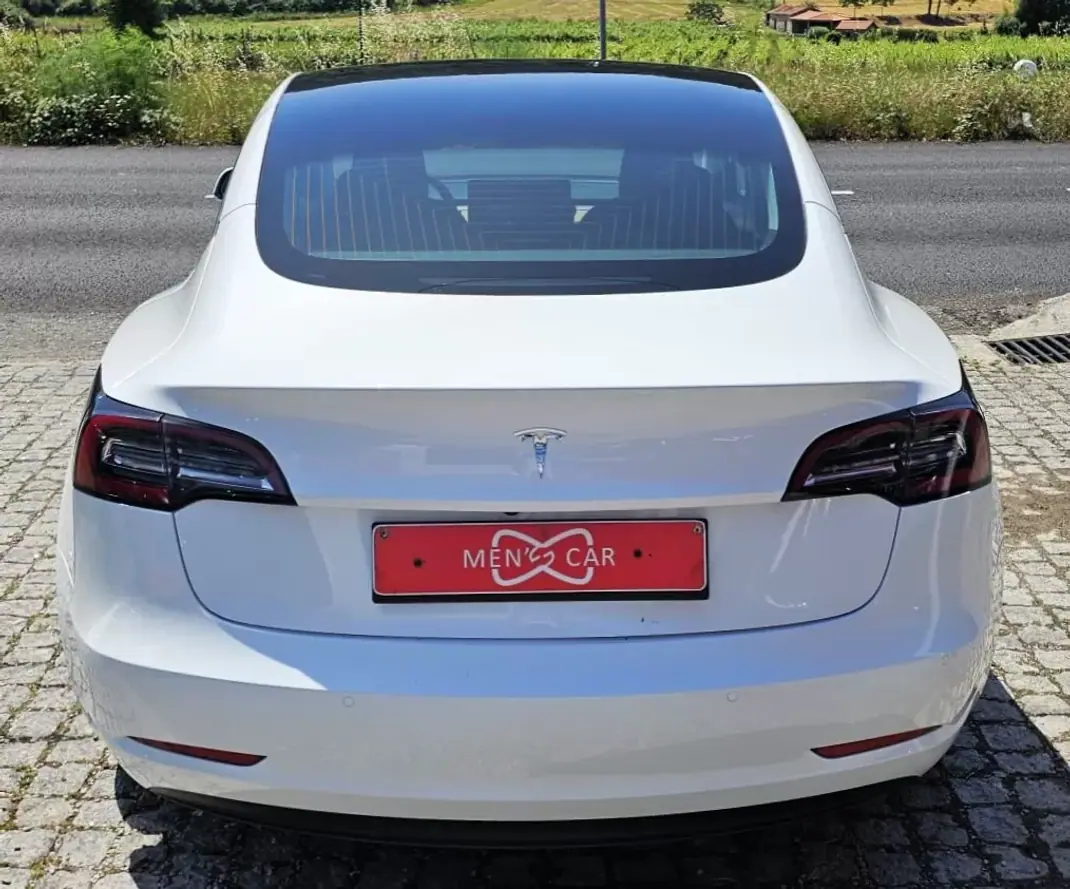 Tesla Model 3 2020 - 25500 EUR, 99000 km - AUTO.MOTO.pt - 99000km - foto 14 de 25