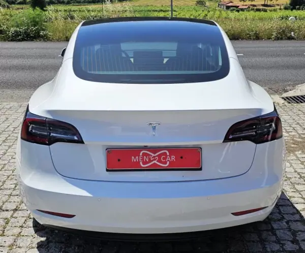 Tesla Model 3 2020 - 25500 EUR, 99000 km - AUTO.MOTO.pt - 99000km - foto 14 de 25