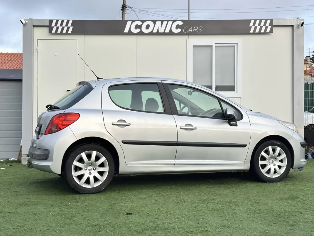 Peugeot 207 2007 - 5990 EUR, 181000 km - AUTO.MOTO.pt - 181000km - foto 4 de 26