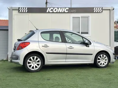 Peugeot 207 2007 - 5990 EUR, 181000 km - AUTO.MOTO.pt - 181000km - foto 4 de 26