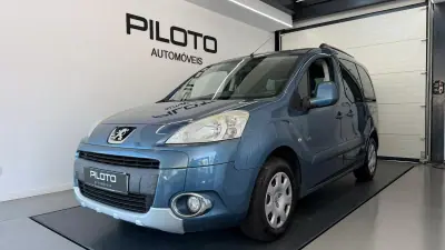 Peugeot Partner 2011 - 9990 EUR, 165710 km - 165710km - foto 1 de 21
