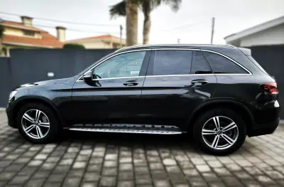 Mercedes-Benz GLC 200 2020 - 37950 EUR, 150427 km - AUTO.MOTO.pt - 150427km - foto 2 de 17