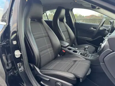 Mercedes-Benz A 180 2016 - 16500 EUR, 165000 km - AUTO.MOTO.pt - 165000km - foto 14 de 18