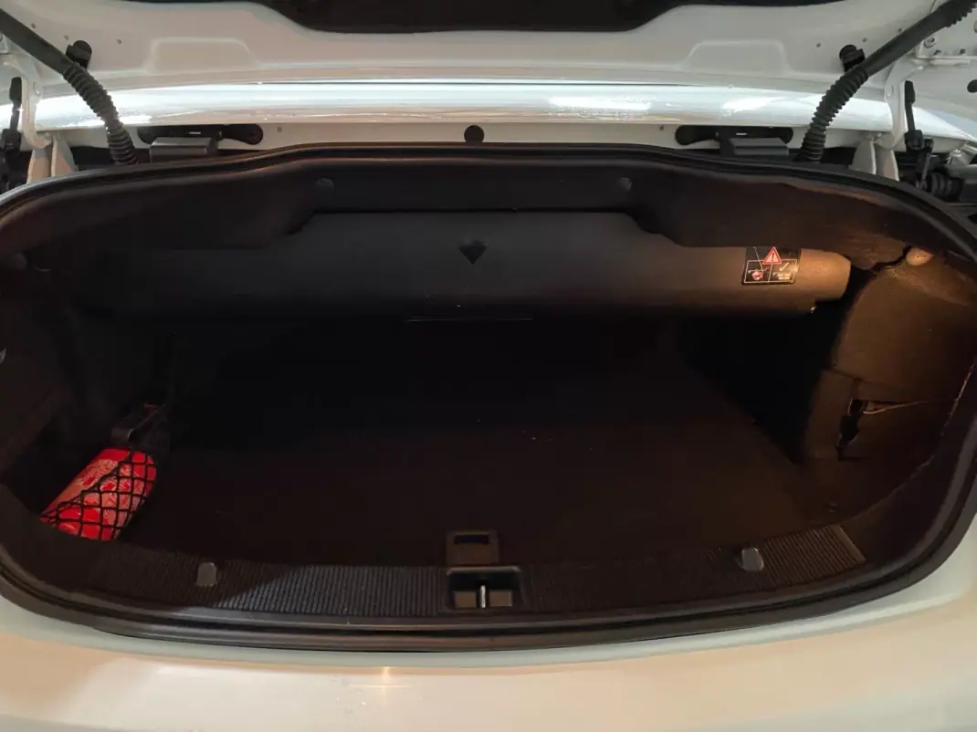 Mercedes-Benz E 220 2014 - 18750 EUR, 284400 km - AUTO.MOTO.pt - 284400km - foto 19 de 20