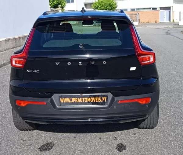 Volvo XC 40 2023 - 30750 EUR, 35600 km - 35600km - foto 7 de 18