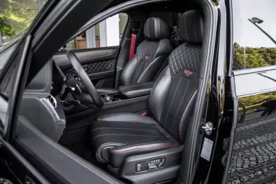 Bentley Bentayga 2022 - 230000 EUR, 70942 km - AUTO.MOTO.pt - 70942km - foto 35 de 57