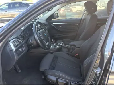 BMW 318 2019 - 21400 EUR, 160000 km - AUTO.MOTO.pt - 160000km - foto 18 de 18