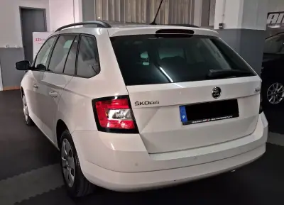 Skoda Fabia Break 2016 - 7990 EUR, 110000 km - AUTO.MOTO.pt - 110000km - foto 4 de 18