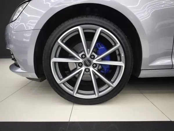 Audi A4 Avant 2016 - 20950 EUR, 253446 km - AUTO.MOTO.pt - 253446km - foto 18 de 44