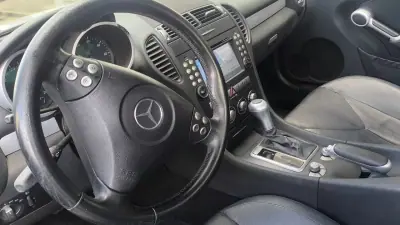 Mercedes-Benz SLK 200 2005 - 12800 EUR, 175000 km - AUTO.MOTO.pt - 175000km - foto 15 de 19