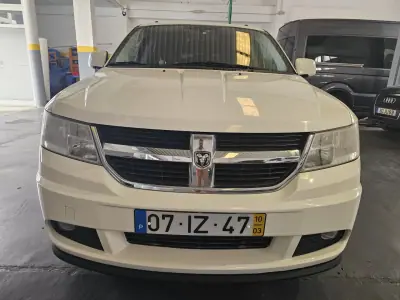 Dodge Journey 2010 - 8800 EUR, 217281 km - 217281km - foto 2 de 37