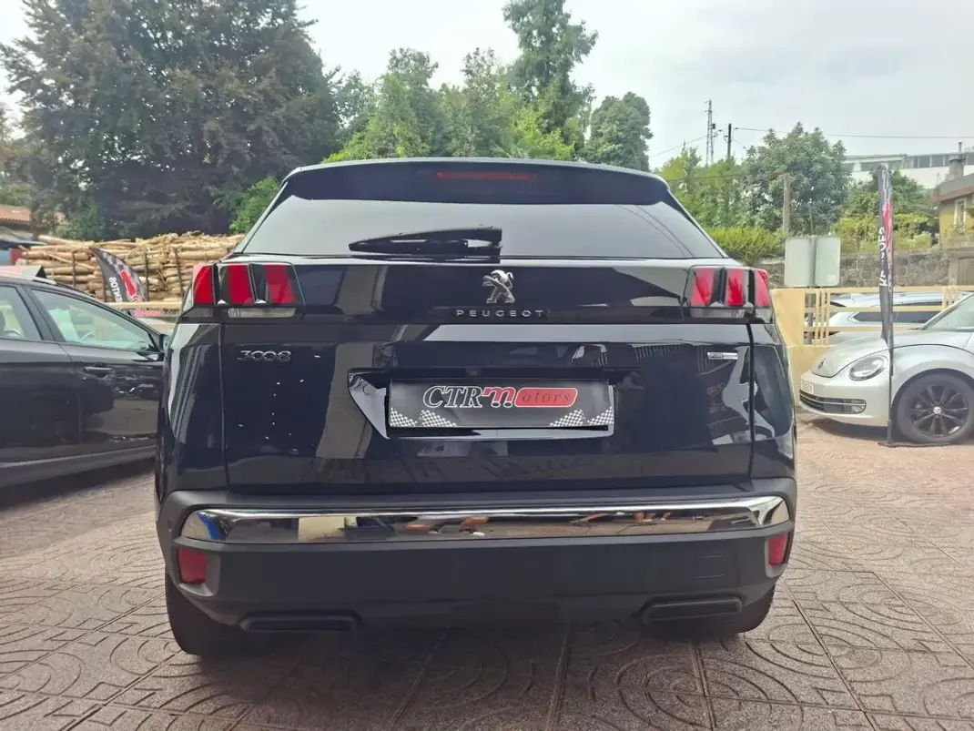 Peugeot 3008 2017 - 13500 EUR, 100000 km - 100000km - foto 10 de 39