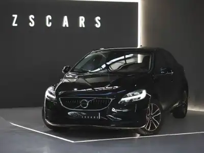 Volvo V40 2019 - 15990 EUR, 101000 km - AUTO.MOTO.pt - 101000km - foto 4 de 21