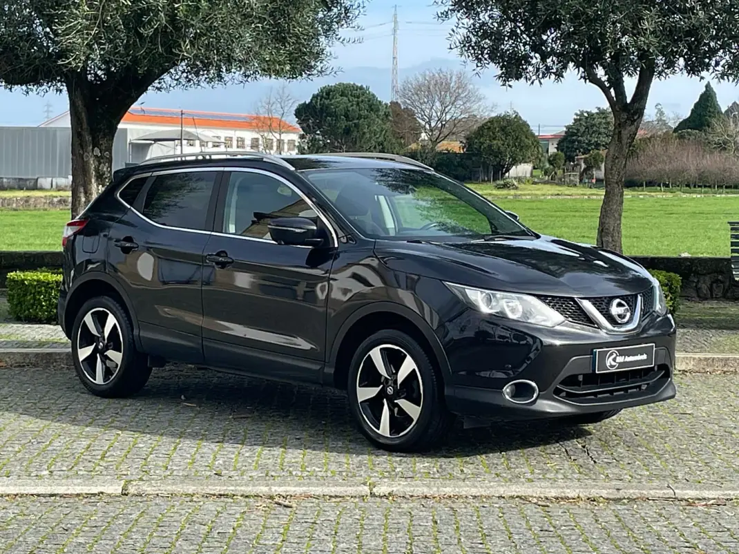 Nissan Qashqai 2017 - 13700 EUR, 243000 km - AUTO.MOTO.pt - 243000km - foto 4 de 28