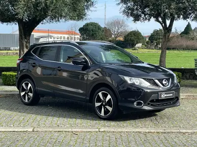 Nissan Qashqai 2017 - 13700 EUR, 243000 km - AUTO.MOTO.pt - 243000km - foto 4 de 28