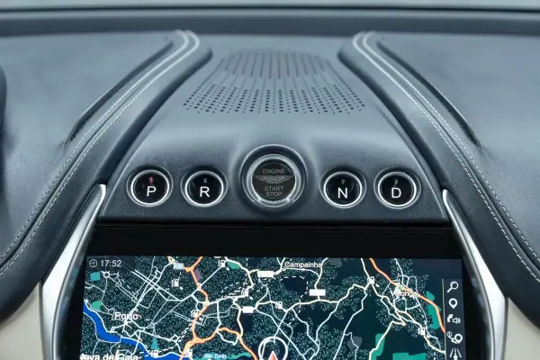 Aston Martin DBX 2020 - 149950 EUR, 55000 km - AUTO.MOTO.pt - 55000km - foto 22 de 53