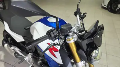 BMW F 900 R 2023 - 10900 EUR, 1060 km - AUTO.MOTO.pt - 1060km - foto 16 de 23