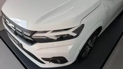 Dacia Sandero 2025 - 14990 EUR, 20225 km - AUTO.MOTO.pt - 20225km - foto 2 de 29