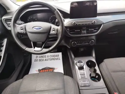 Ford Focus SW 2021 - 17950 EUR, 80831 km - AUTO.MOTO.pt - 80831km - foto 5 de 19