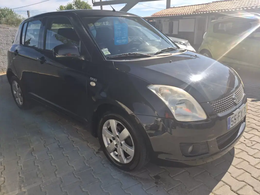 Suzuki Swift 2008 - 4750 EUR, 305000 km - AUTO.MOTO.pt - 305000km - foto 5 de 14