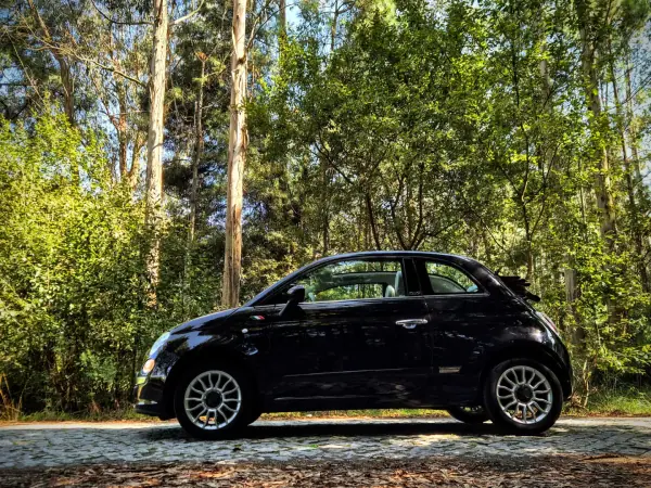 Fiat 500C 2010 - 8000 EUR, 199000 km - AUTO.MOTO.pt - 199000km - foto 7 de 19