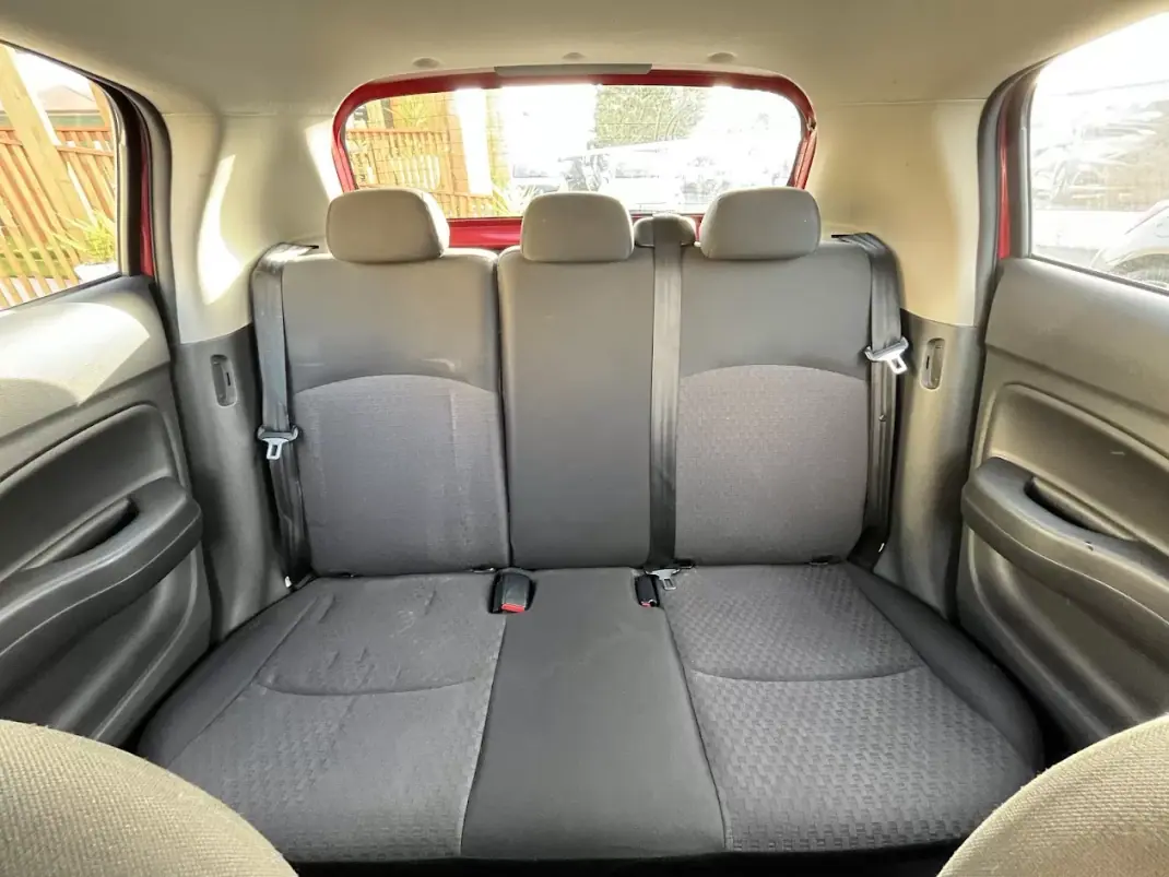 Mitsubishi Space Star 2020 - 8450 EUR, 108000 km - AUTO.MOTO.pt - 108000km - foto 24 de 35