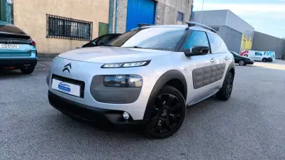 Citroën C4 Cactus 2015 - 9900 EUR, 158000 km - AUTO.MOTO.pt - 158000km - foto 17 de 22