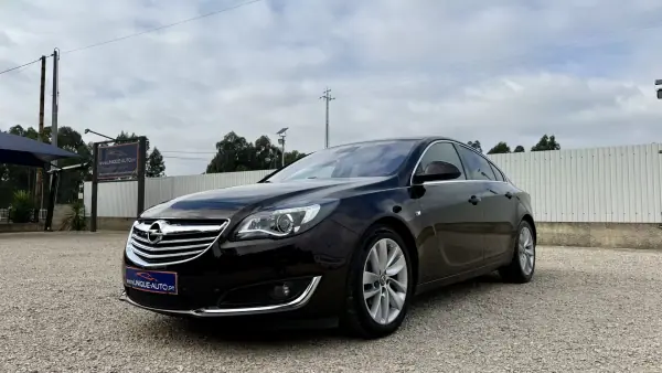 Opel Insignia 2016 - 12500 EUR, 164000 km - AUTO.MOTO.pt - 164000km - foto 6 de 61