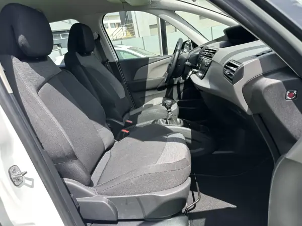 Citroën C4 Spacetourer 2020 - 14500 EUR, 197000 km - AUTO.MOTO.pt - 197000km - foto 31 de 58