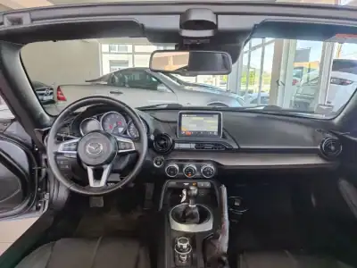 Mazda MX-5 2017 - 23500 EUR, 67000 km - AUTO.MOTO.pt - 67000km - foto 18 de 34
