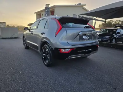 Kia Niro EV 2022 - 23990 EUR, 89000 km - AUTO.MOTO.pt - 89000km - foto 6 de 46